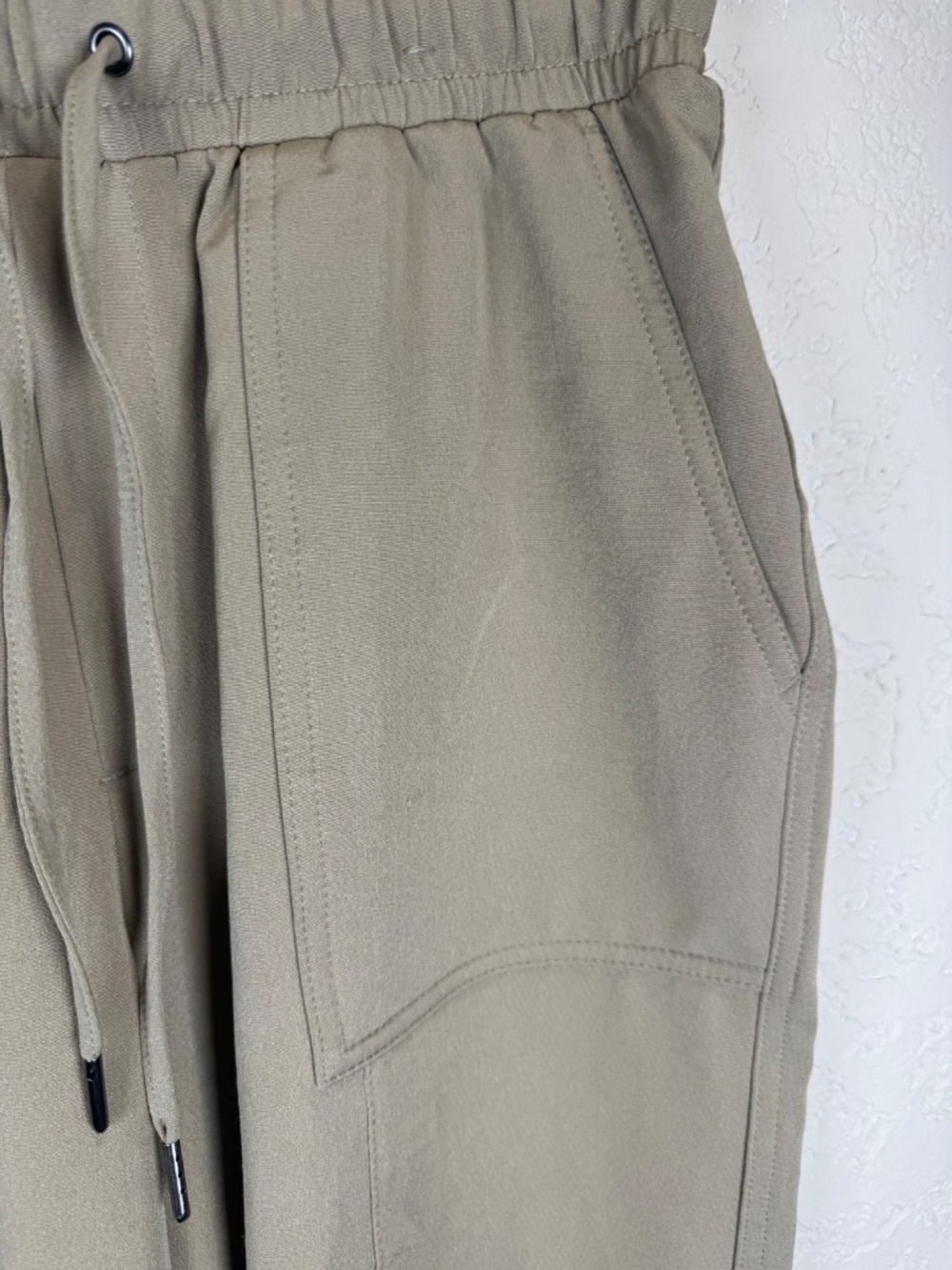 Mondetta Tan Pull On Travel Pants Small Stretch Utility Casual Pockets Comfort - Picture 5 of 11